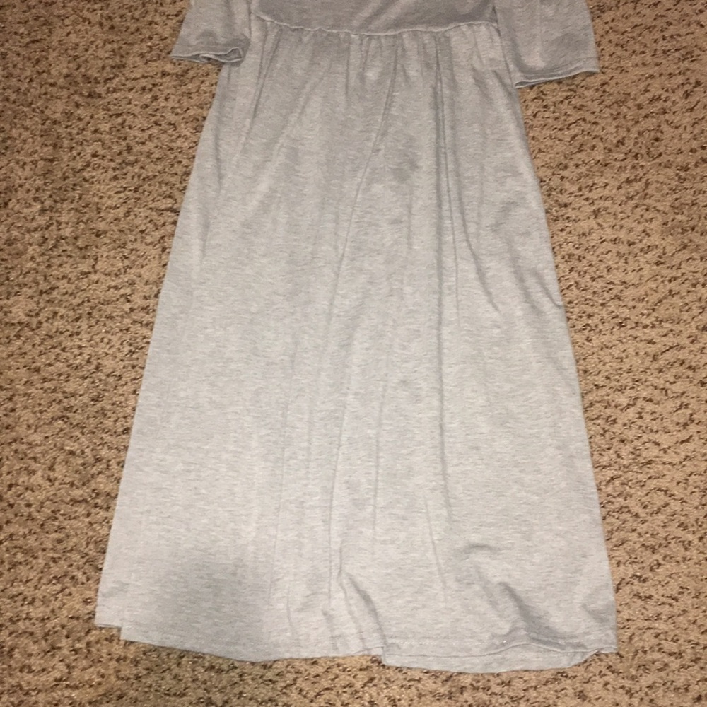 Dress - Picture 3 of 4